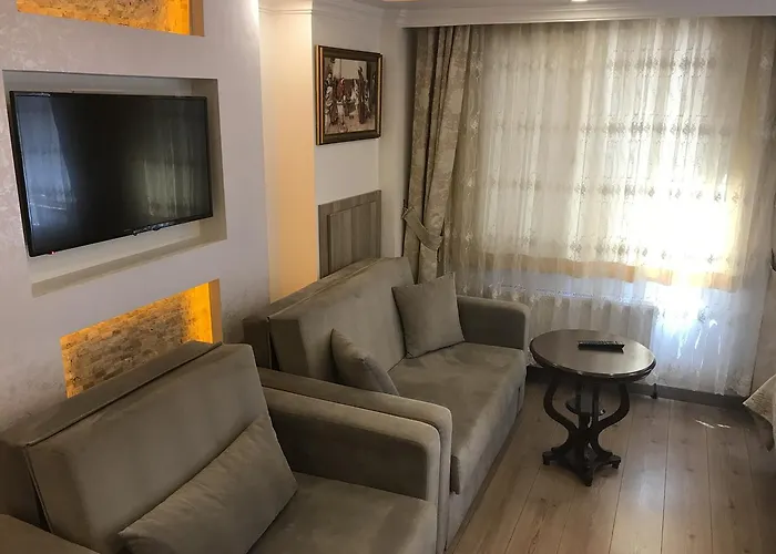 Harbour Old Отель