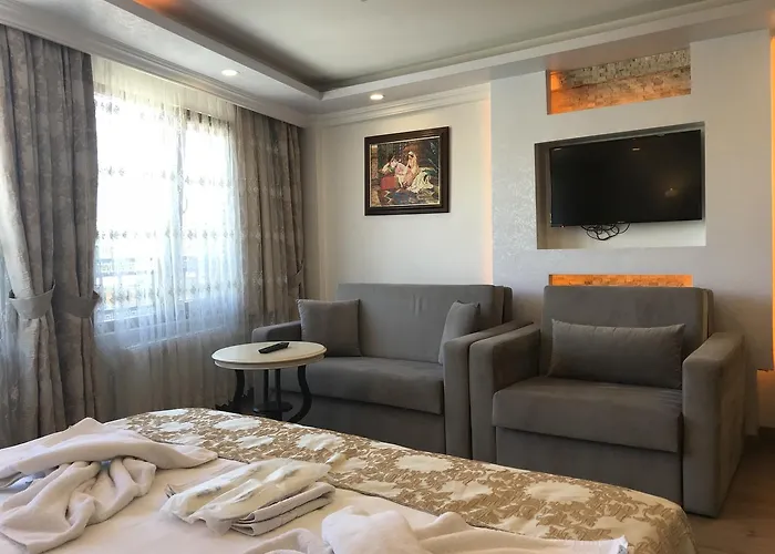 Harbour Old Отель 3*