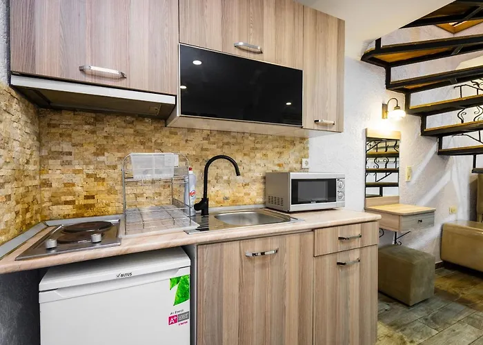 Отель Harbour Old 3*