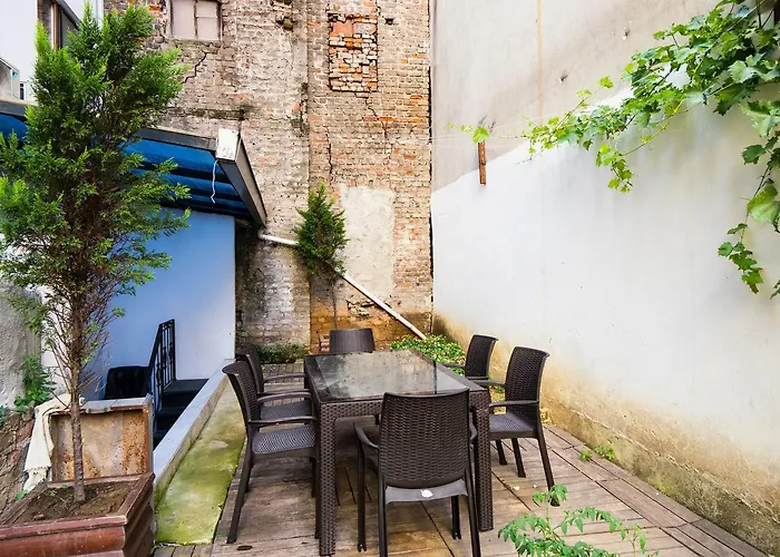 Harbour Old Отель