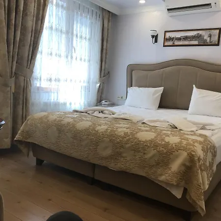 Harbour Old İstanbul