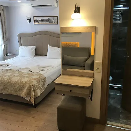 Harbour Old Hotell 3*