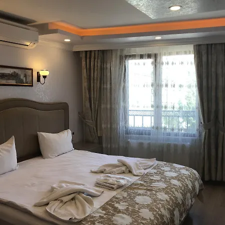 Harbour Old Hotell 3*